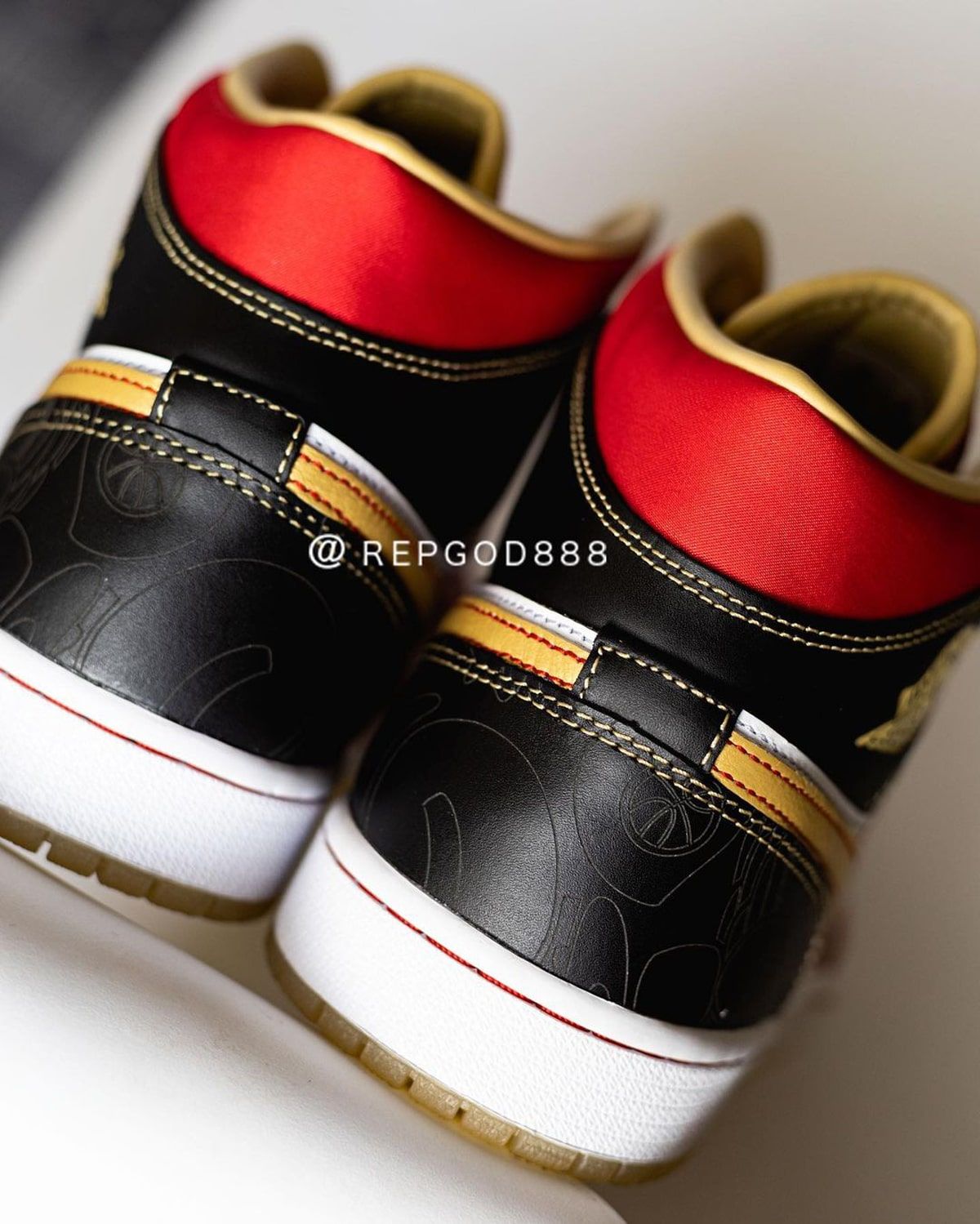 Official Images // Air Jordan 1 Mid XQ (2022) | House of Heat°