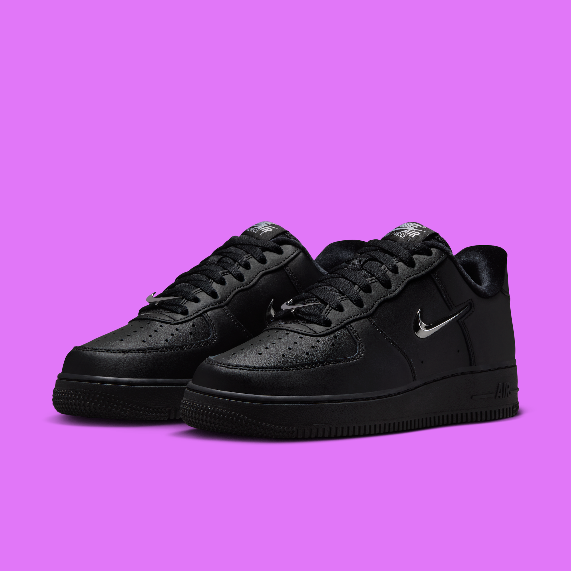 Women's Nike Air Force 1 Low Jewel "Black/Metallic Silver" (SKU: IV6039-001). Photo via Nike.