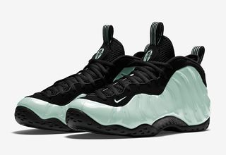 nike air foamposite one barely green all star 2021 cv1766 001 release date info 1