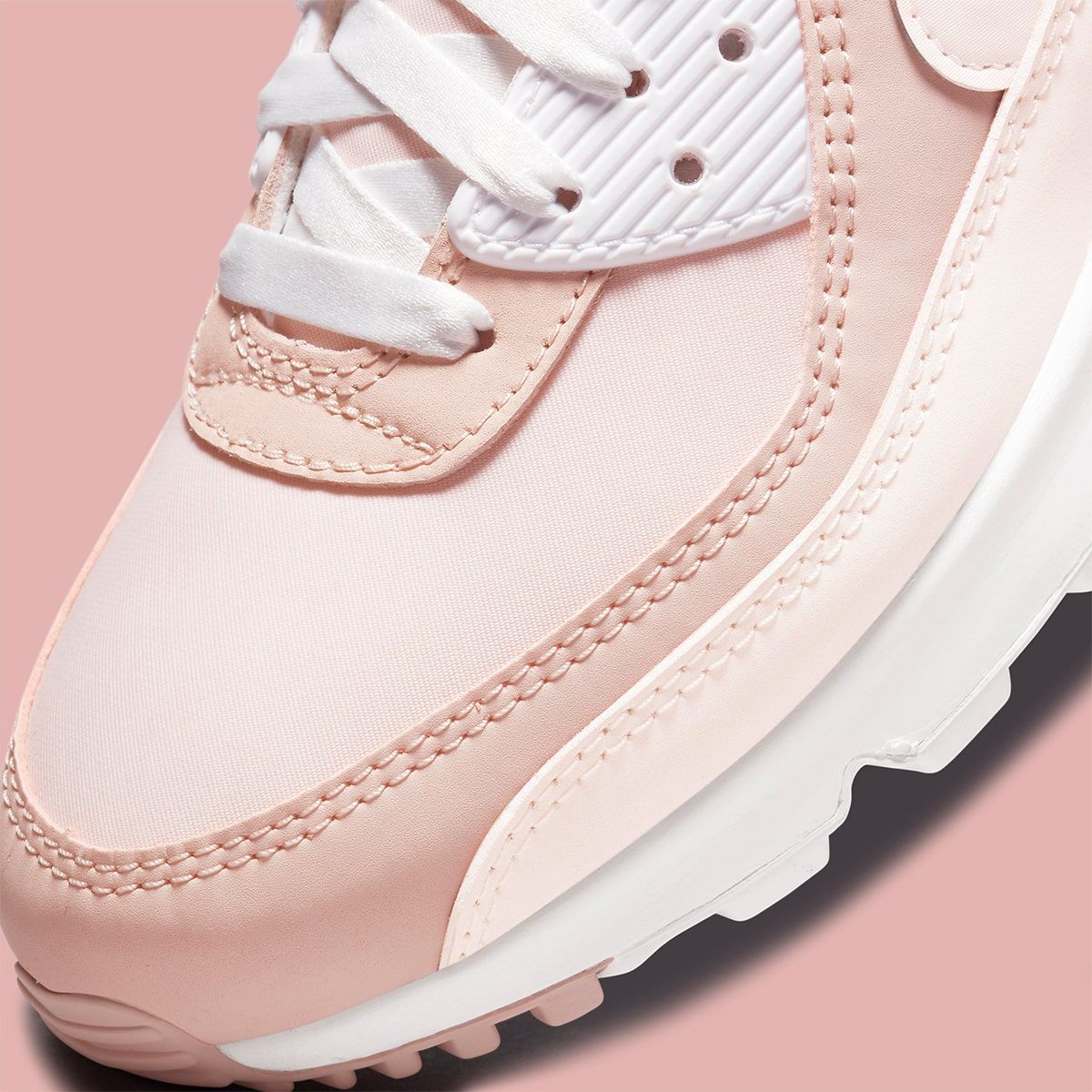 Available Now // Nike Air Max 90 “Pink Oxford” | House of Heat°