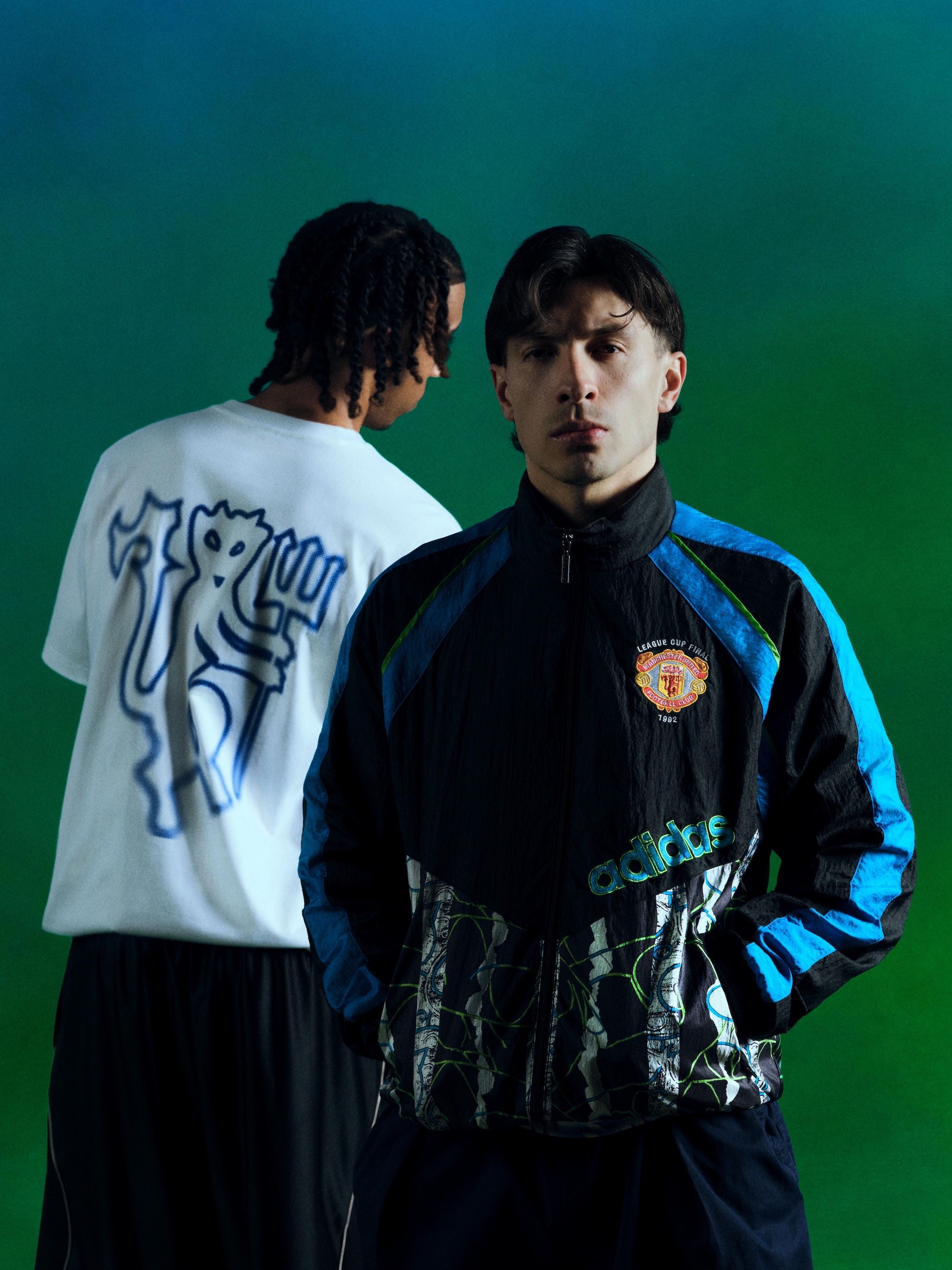 Leny Yoro & Lisandro Martínez for Man United's adidas Bringback Collection.