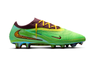 Travis Scott's Nike Phantom 6 Low Elite FG football boots in a green-and-brown color scheme.