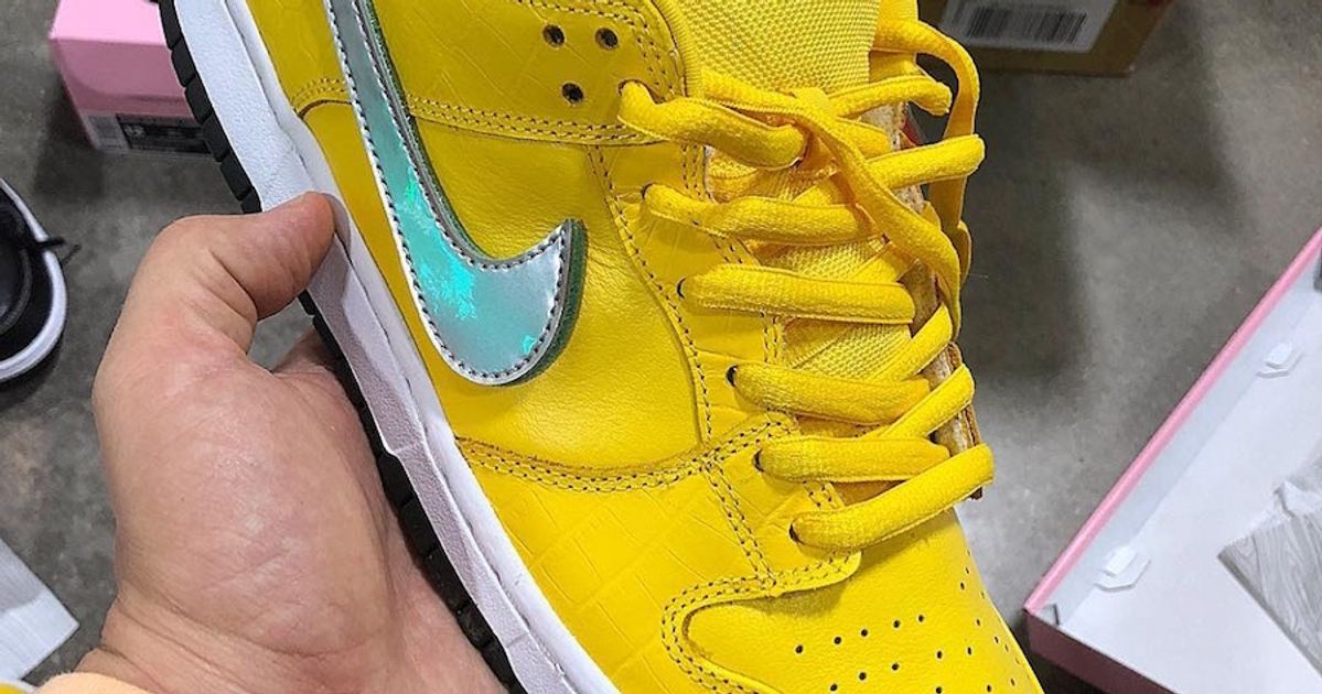 vapormax nike orange