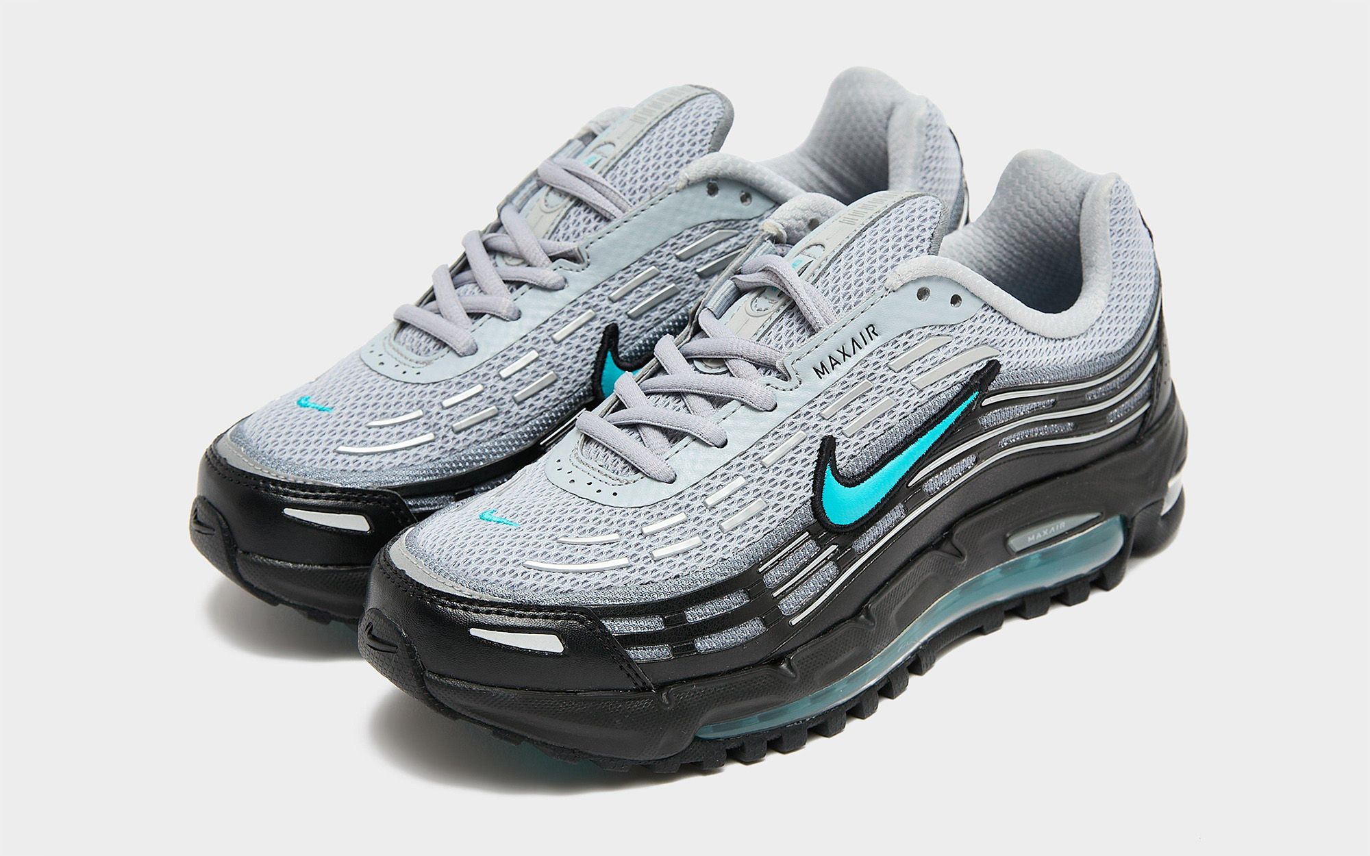 A Tiffany & Co.-Reminiscent 'Dusty Cactus' Animates the Nike Air