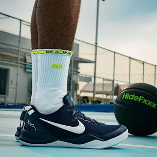 Detailed Looks // Nike Kobe 8 Protro “College Navy”