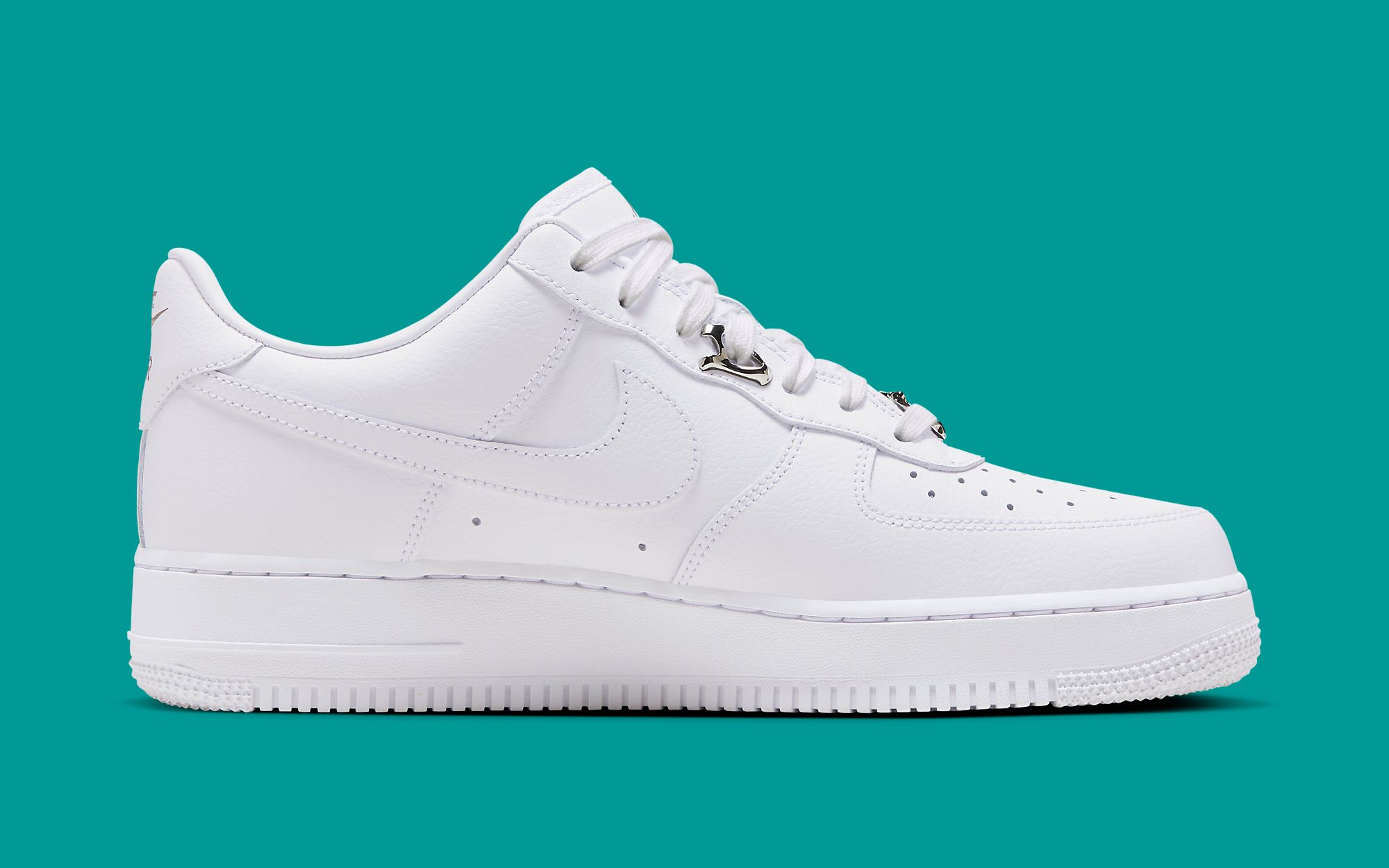 Official Images // Nike Air Force 1 Low 