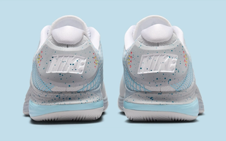 Nike Vapor 12 Hypersmash "Mag" (Back to the Future, SKU: HV1488-001). Photo via Nike.