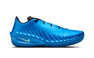 Nike G.T. Cut 4 "Gold" basketball sneaker.