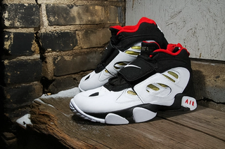 Nike Air Diamond Turf 2 "49ers" from 2012. Photo via Chris Gray/HYPEBEAST.