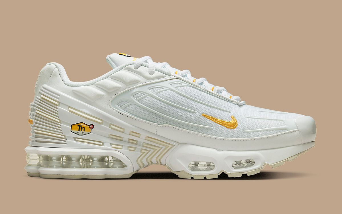 Nike Air Max Plus 3 Multi Swoosh Surfaces in White and Sail