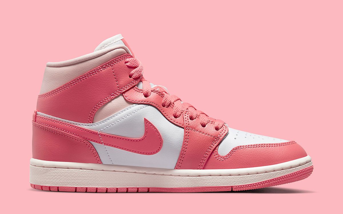 Detailed Looks // Air Jordan 1 Mid “Strawberries and Cream