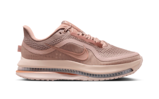 Nike Running's Pegasus Premium in a "Particle Pink/Rose Gold" color scheme