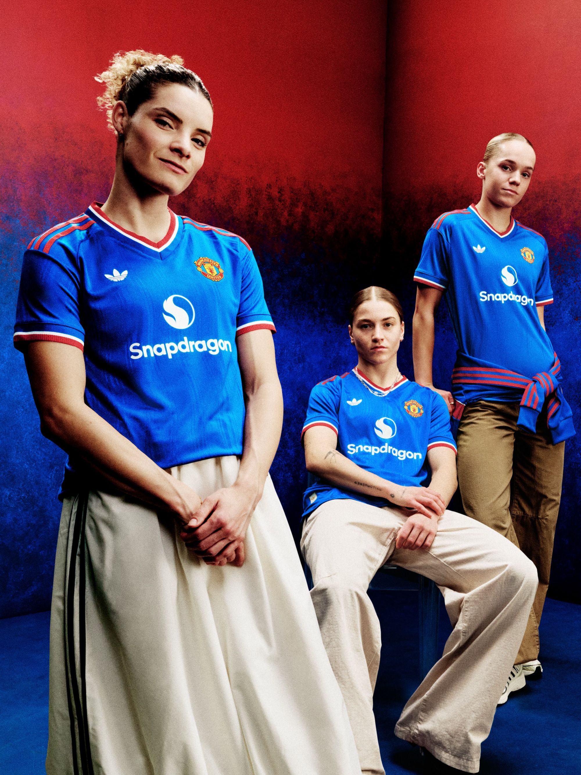 Dominque Janssen, Jess Park & Hanna Lundkvist Manchester United 26/27 Away kit by adidas. Photo via Manchester United.