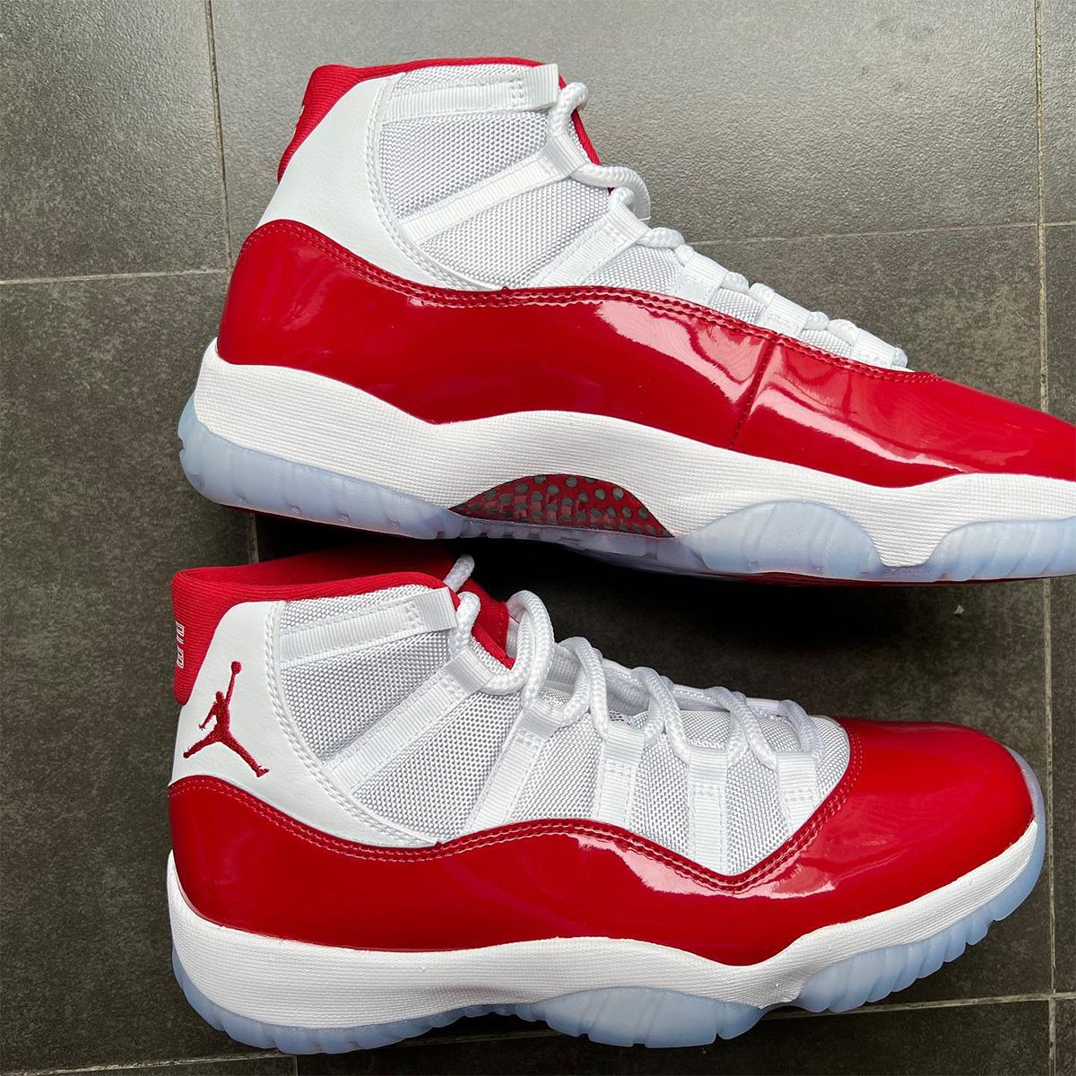 Jordan 11 cherry clearance red