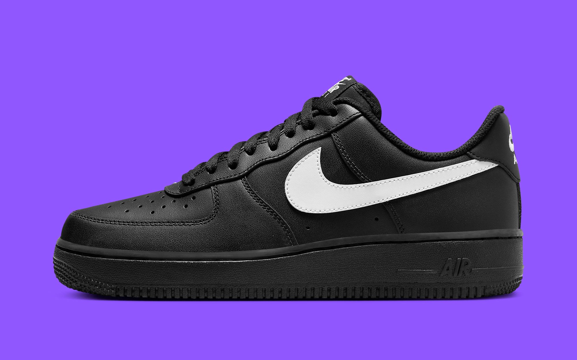 All black air force 1 cheap with white swoosh