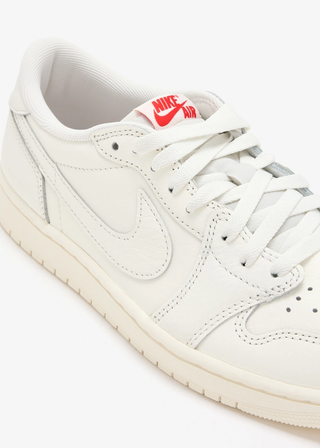 Air Jordan 1 Low OG “Sail” retro. Photo via Level Shoes.
