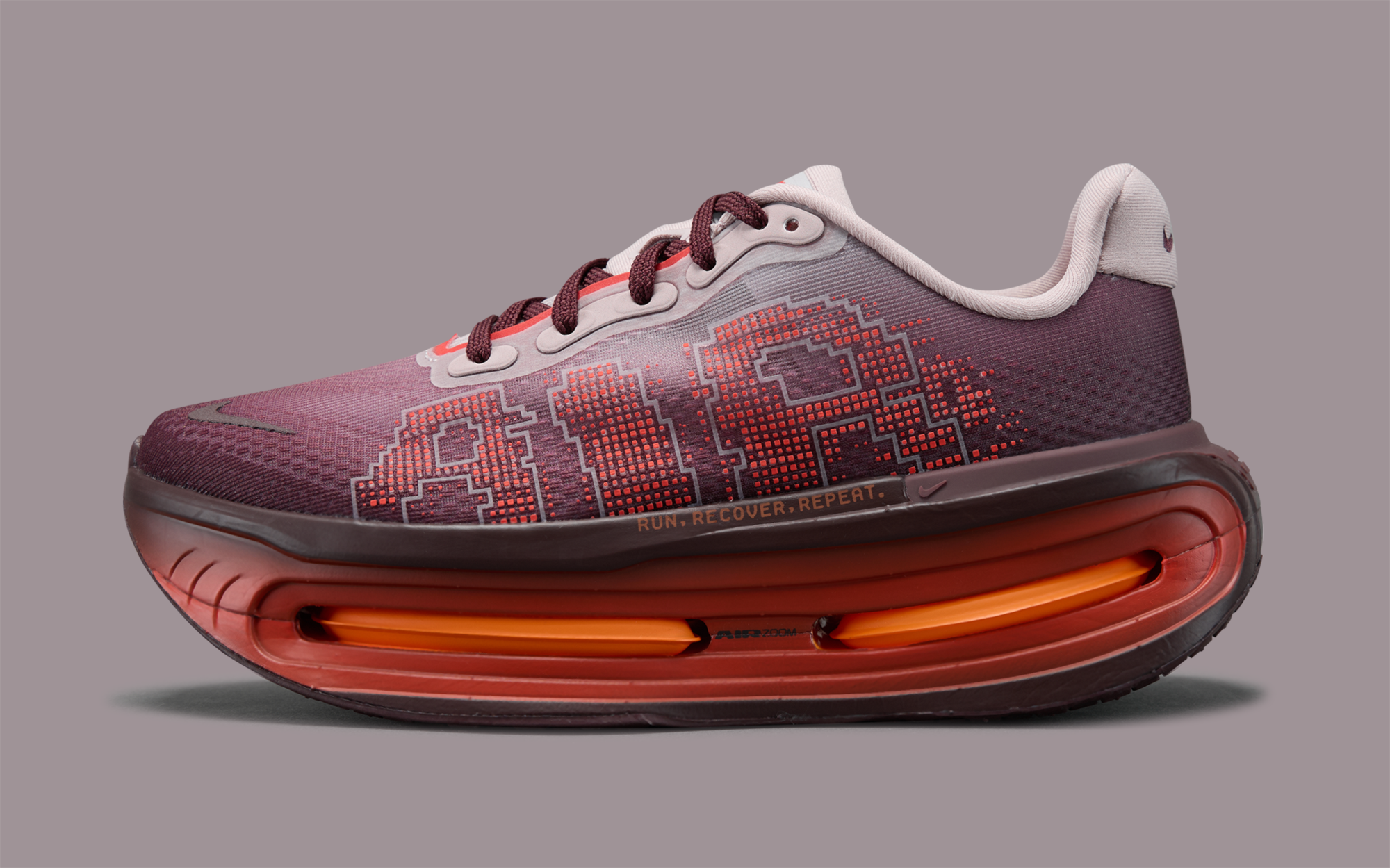 Women's Nike Vomero Premium "Shanghai" (SKU: IZ6180-666). Photo via Nike.