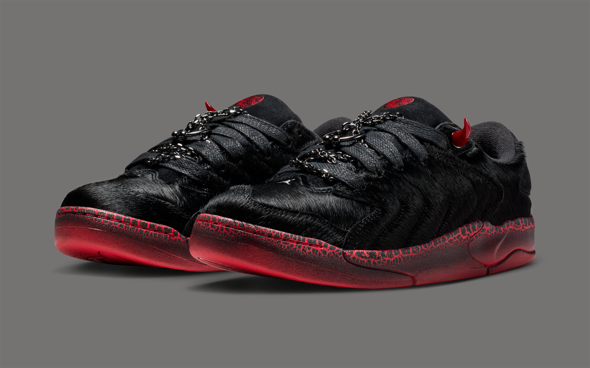 Air Jordan Session \'Raging Bull\' Black Red IM6666-066 Mens Size 10 This Skate-Inspired Shoe with Horns Might Be Jordan Brand main image 2