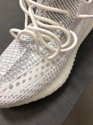 Adidas Yeezy coat Boost 350 V2 Static Release Date