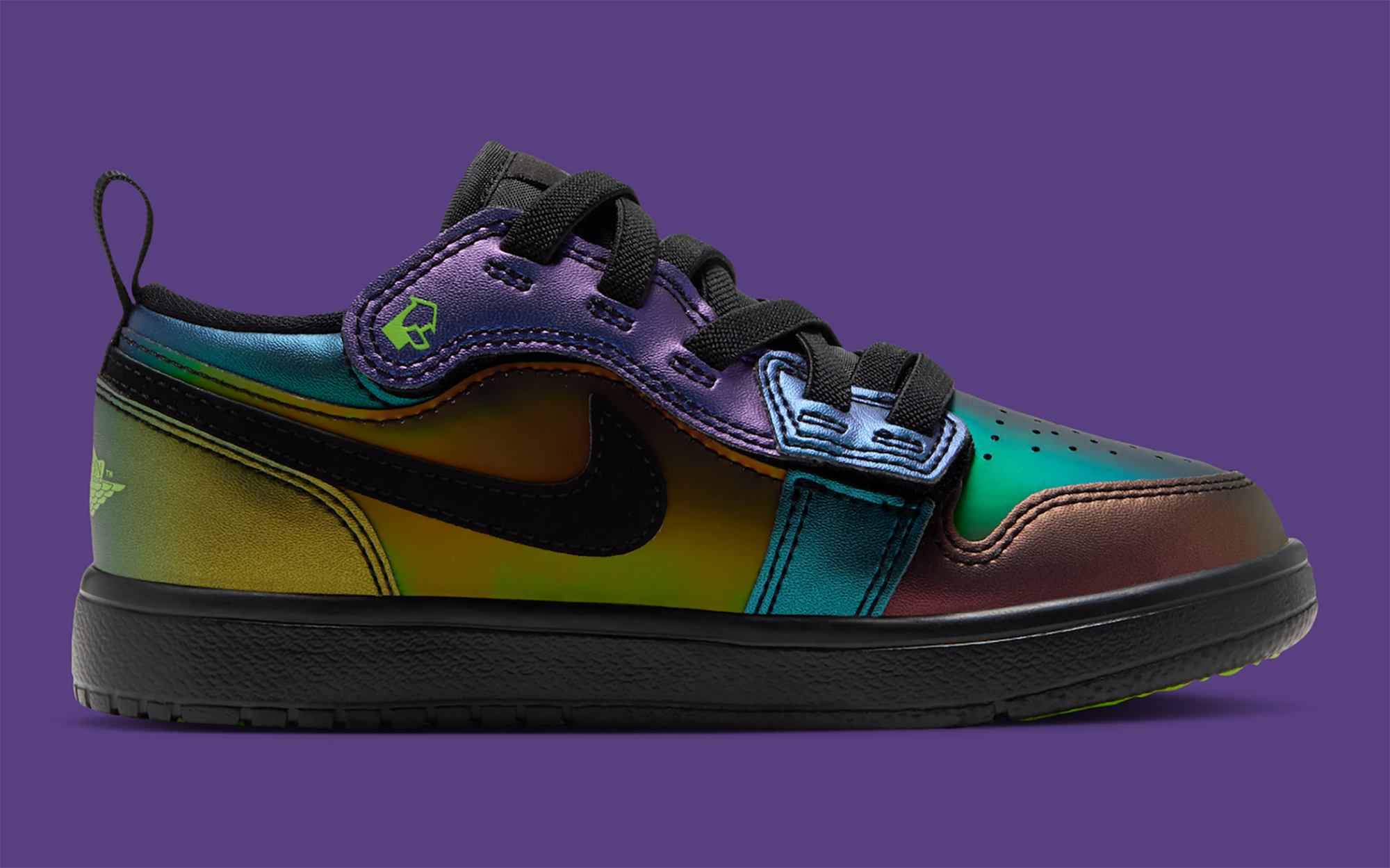 Little Kids' Space Jam x Air Jordan 1 Low "Air Bugs" (SKU: JA5474-001). Photo via Nike.