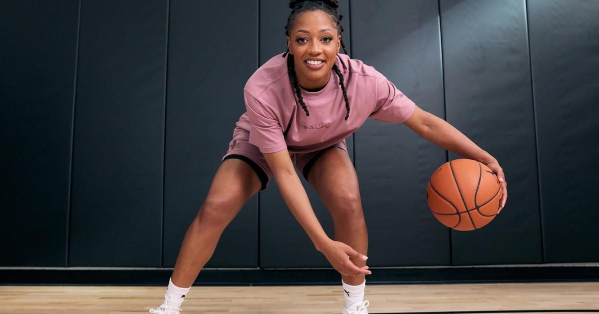 PUMA Basketball Signs Kelsey Mitchell