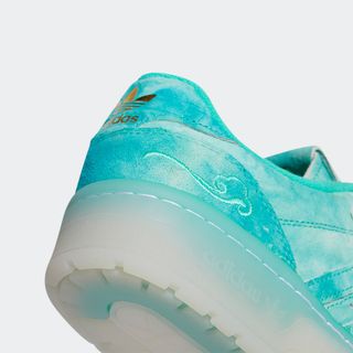 this-adidas-rivalry-pack-commemorates-china-s-singles-day-celebrations