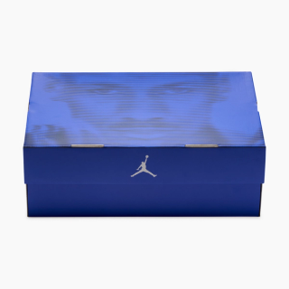 Men's Air Jordan 8 "Knicks" Shoe Box (SKU: IX8479-010). Photo via Nike.