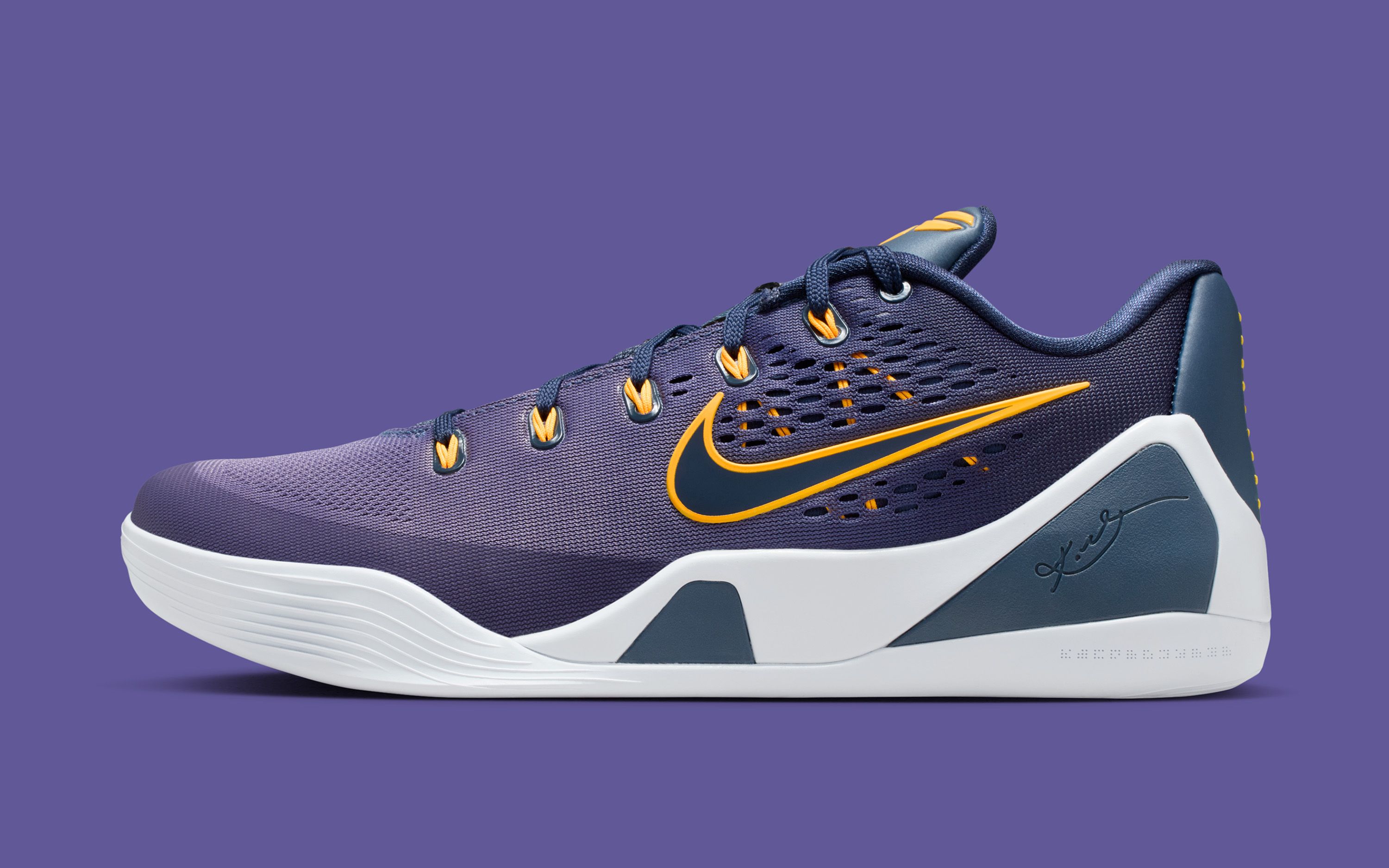 kobe bryant shoes 9 low