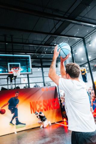 Luka Dončić stops by at Basketball Emotion in Madrid. Photo via Jordan Brand.