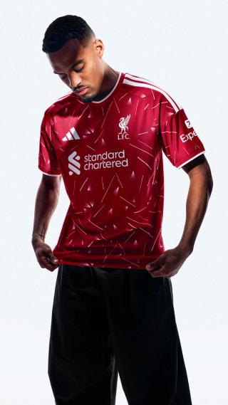 Ryan Gravenberch for Liverpool 26/27 Home Authentic Short-Sleeve Jersey (SKU: KA6851). Photo via Arsenal.