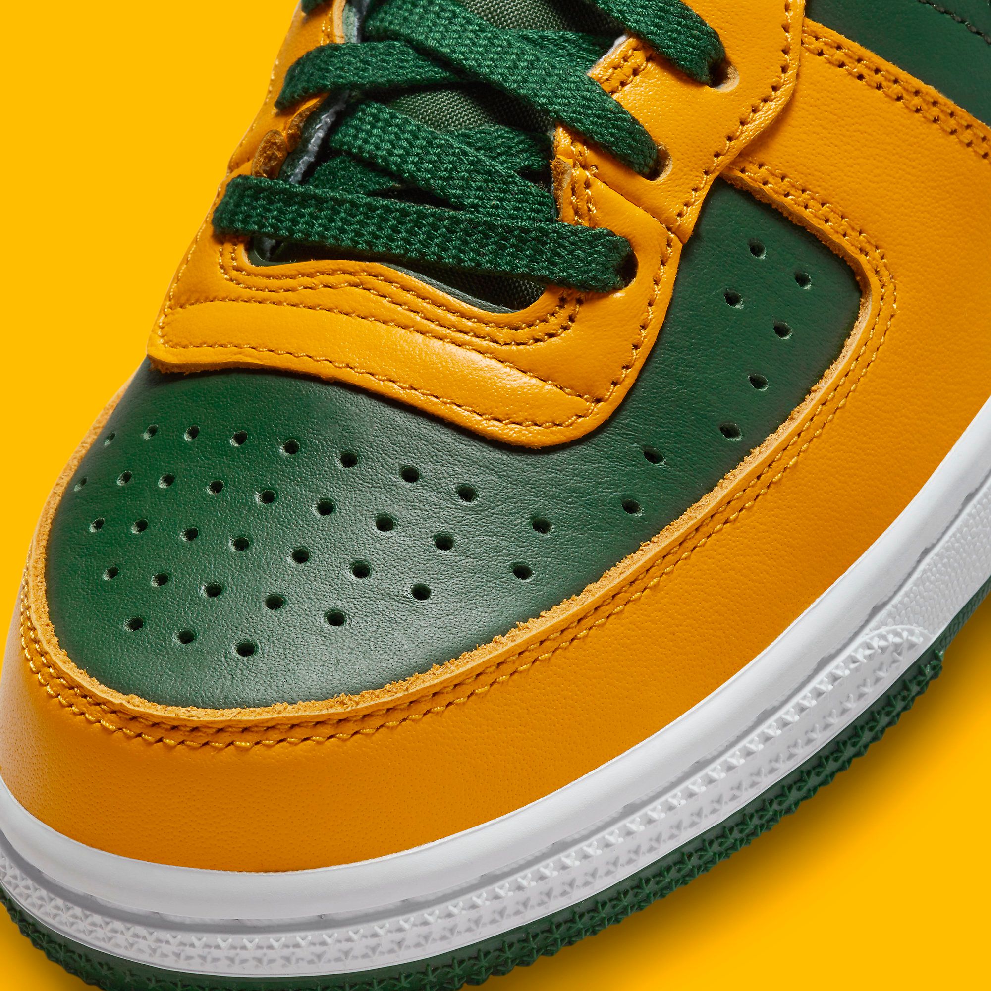 The Nike Terminator High “Seattle Supersonics” is Available Now