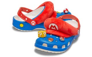 Nintendo's Super Mario Crocs Classic Clog "Mario" (SKU: 212134-90H).