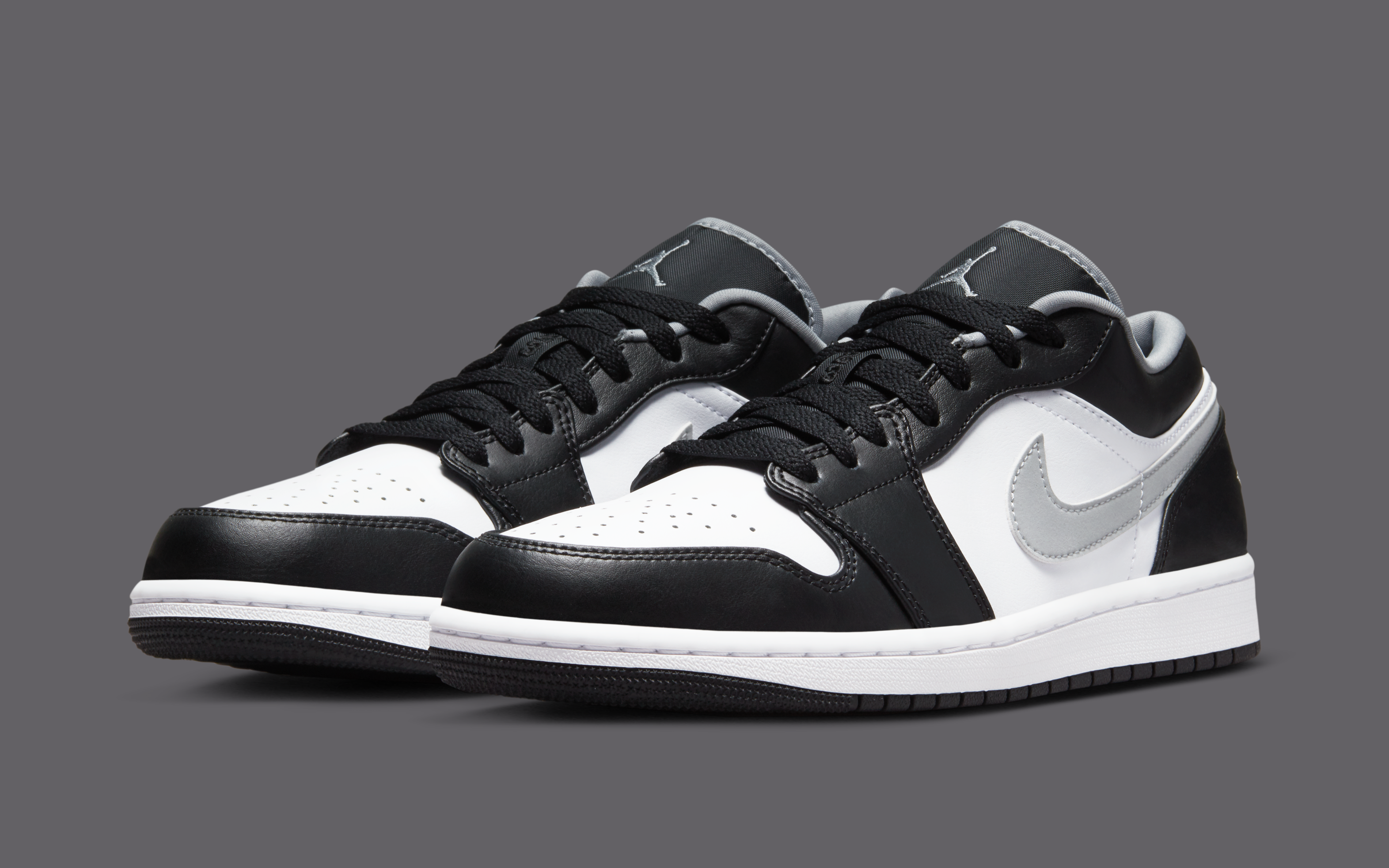 ちー　Danlow n0.001 45pieces Air Jordan 1 Low “Black/Particle Grey” Returns Holiday 2025