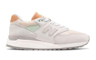 Available Now // Canvas New Balance 998 USA Boasts a Beige, Bone and Mint Makeup