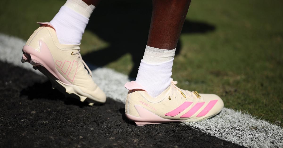 Travis Hunter Rocks “Albino Gator” adidas Electric+ PE in Game vs ...
