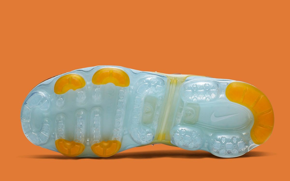 Available Now The Nike VaporMax Plus Gets the Dip Dyed Drip