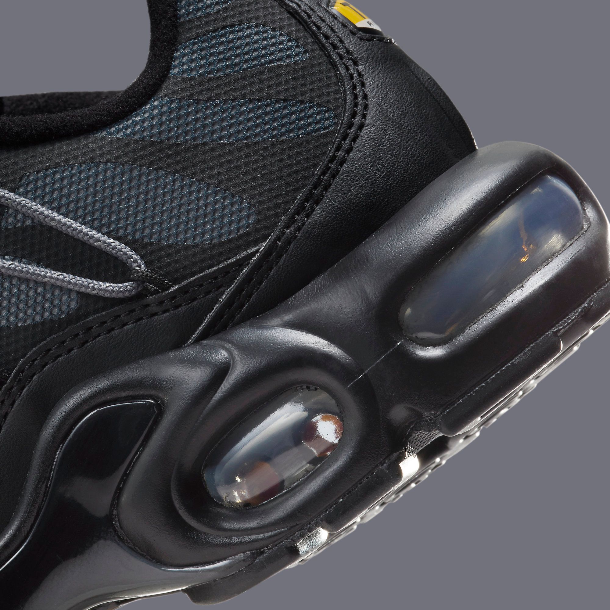 Nike Air Max Plus Utility Black Reflective FZ2770-001