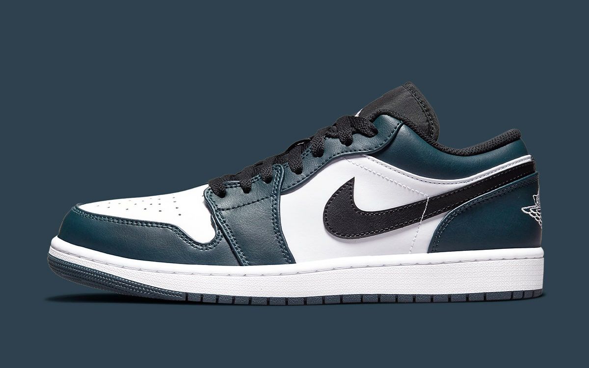 Nike Air Jordan 1 Low Dark Teal/Armory Navy/Black White Air Jordan 1 Low Dark Teal Armoury Navy - TSM Sneaker main image 4