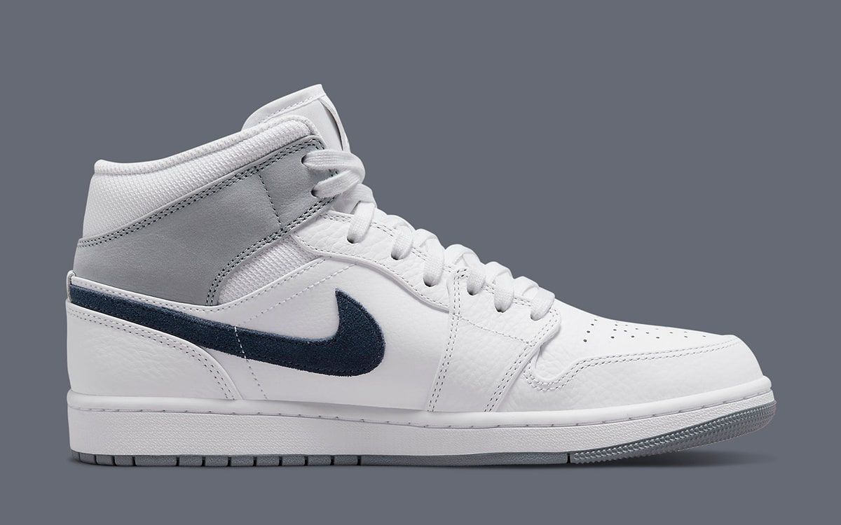 Limited Edition AJ1 – Diamond's in Paris Boutique LLC