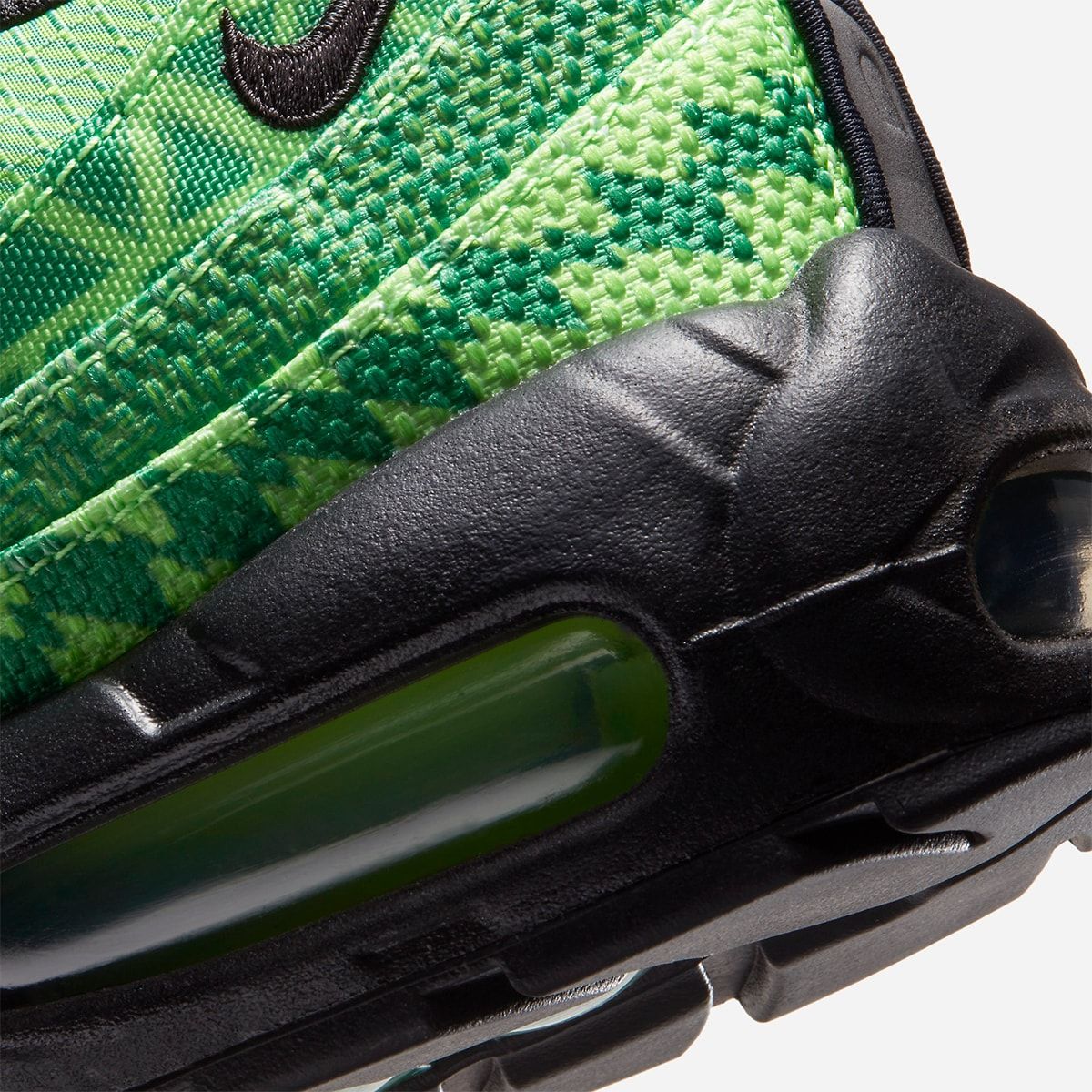 The Nike Air Max 95 “Naija” Celebrates the Nigerian Football