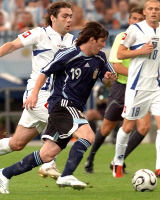 Lionel Messi vs. Serbia & Montenegro at the 2006 World Cup™ in Germany. Photo via @leomessiclub on Instagram.