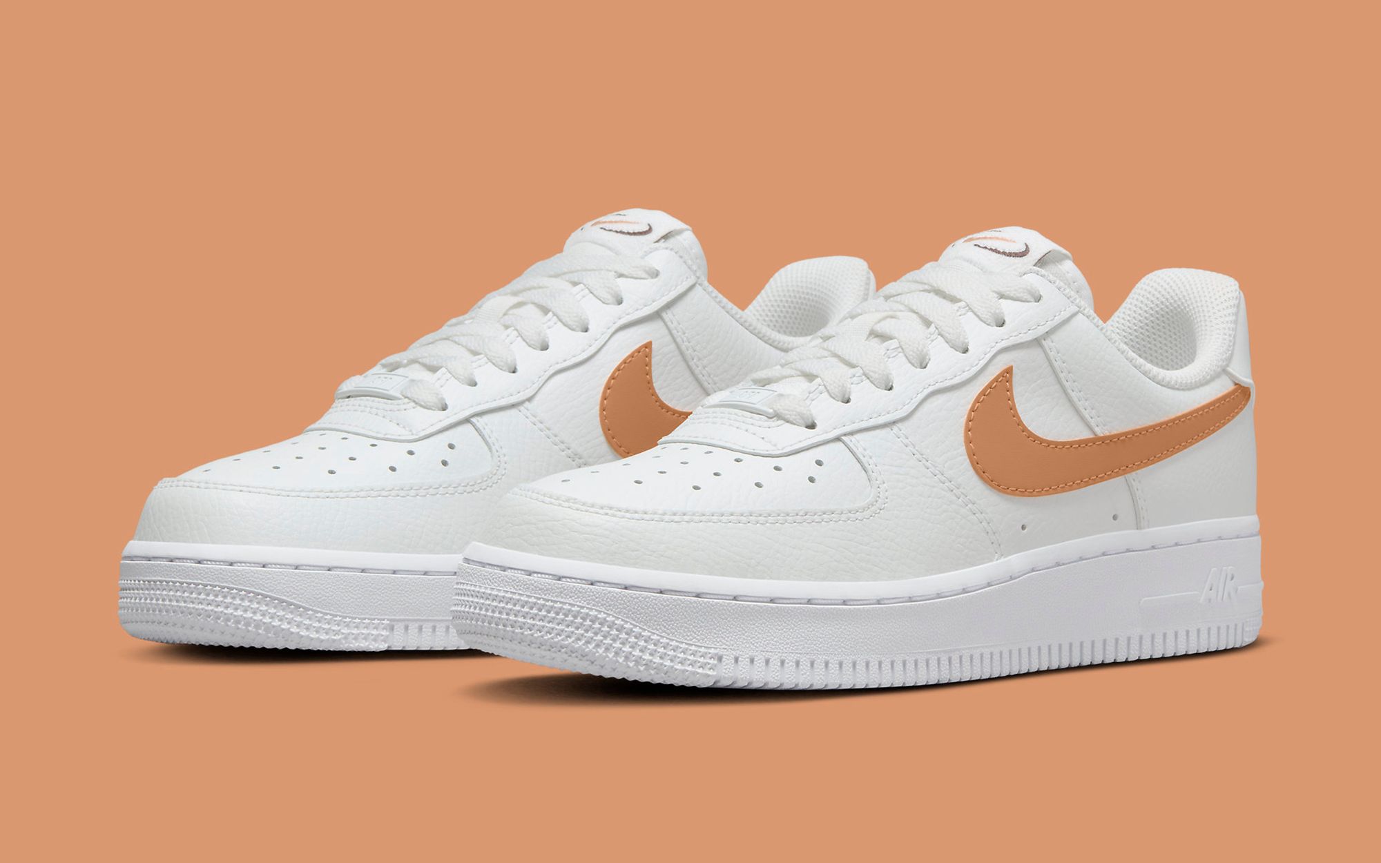 Nike air force sales 1 womens orange swoosh