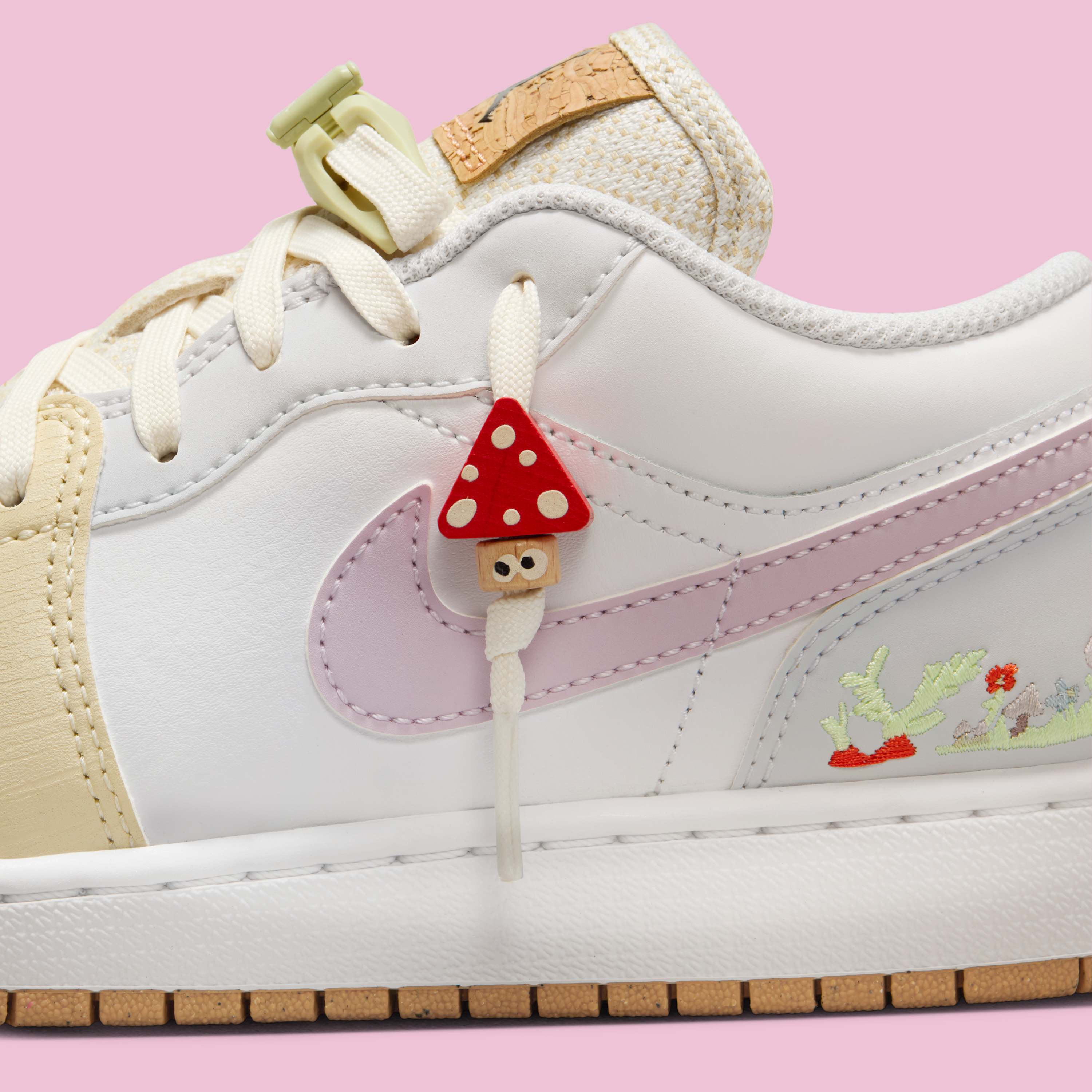 Nike Air Jordan 1 Low Mushroom Beige/White ジョーダン Kids-Exclusive Plant-Based Air Jordan 1 Low Prepares for