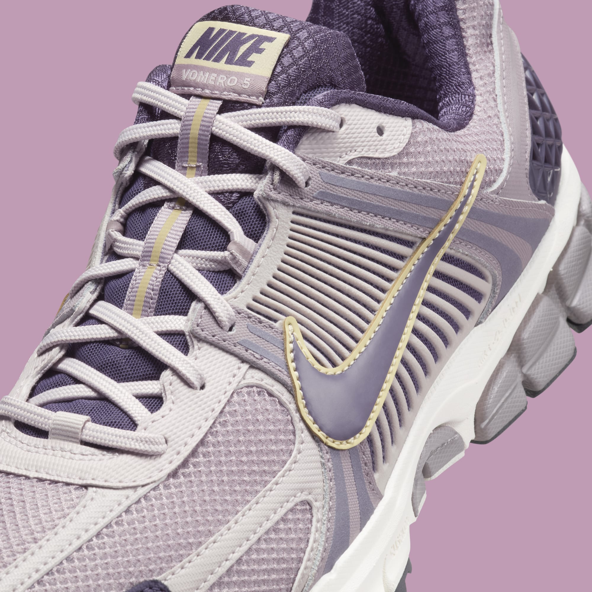 ☆nike☆ Zoom Vomero 5 W Bust Grey Platinum Violet Taupe Gre New Nike Zoom Vomero 5 Shoes - Platinum Violet (HQ3643-019