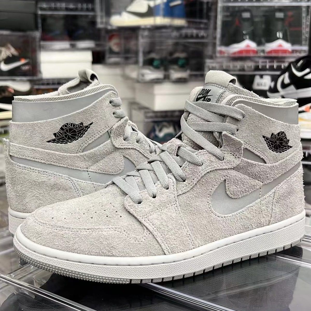 Air jordan 1 hot sale grey suede