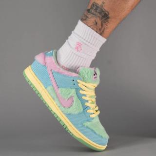 Detailed Looks // Verdy x Nike SB Dunk Low "Visty"