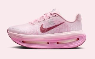 Nike Running's ultra-cushioned Vomero Premium in a pink color scheme.