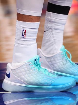 Jalen Brunson wearing his new Nike Kobe 3 Low Protro. Photo via SLAM Kicks.