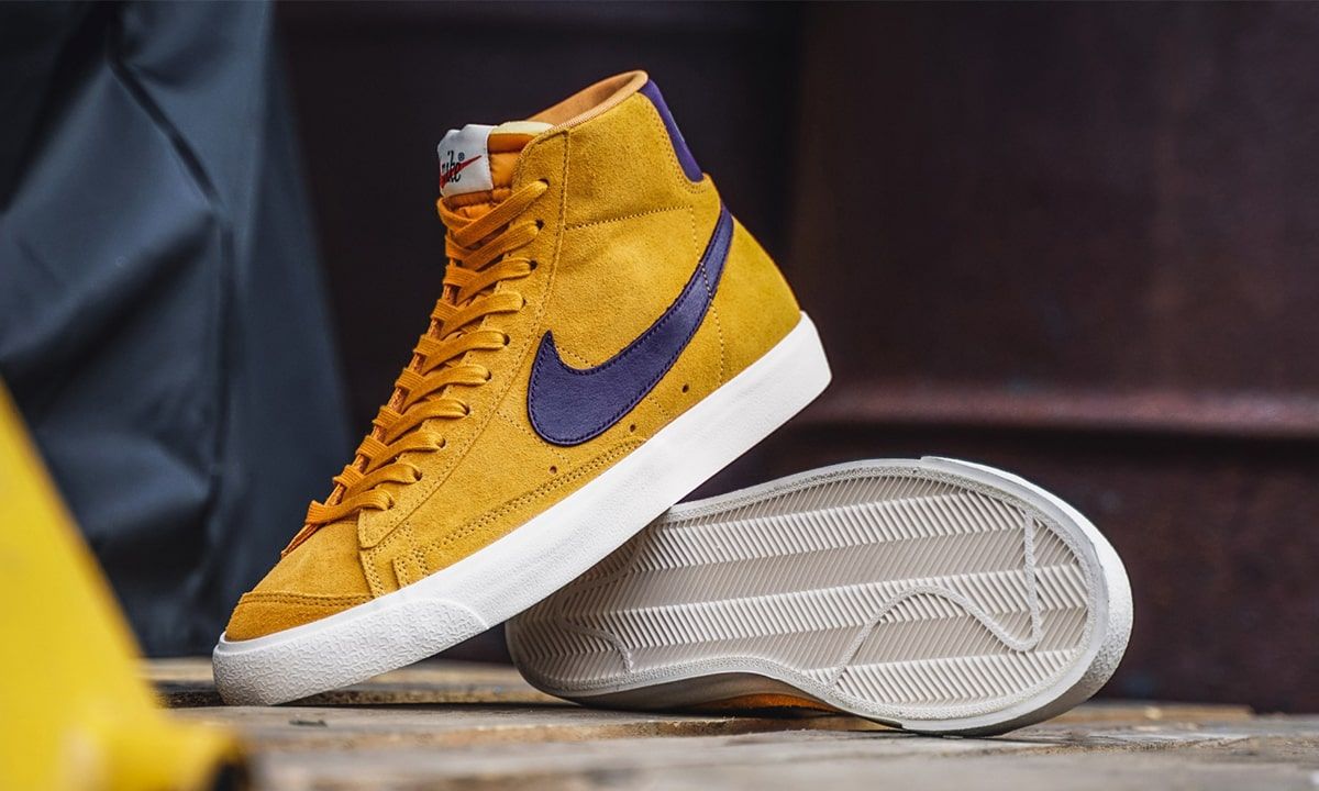 Nike blazer mid 77 black amber best sale