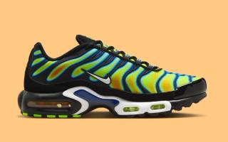 Medial angle of Nike's Air Max Plus in a "Black/Sundial/Neon Yellow" makeover nicknamed "Heatmap."